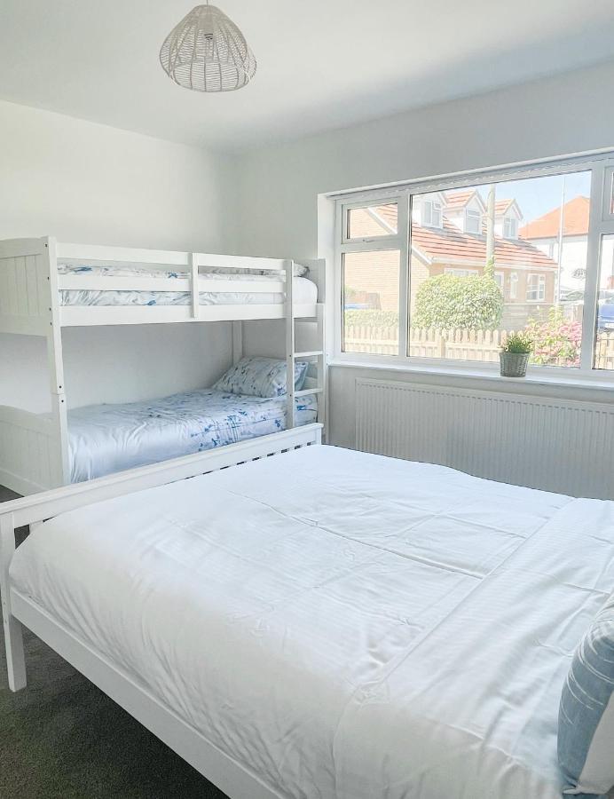 Lovely Bungalow Close To Beach Villa Prestatyn Buitenkant foto