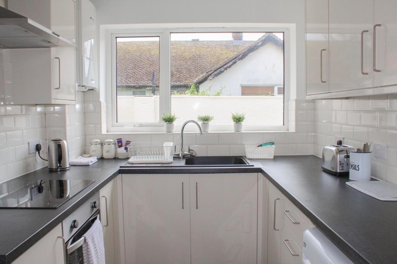 Lovely Bungalow Close To Beach Villa Prestatyn Buitenkant foto